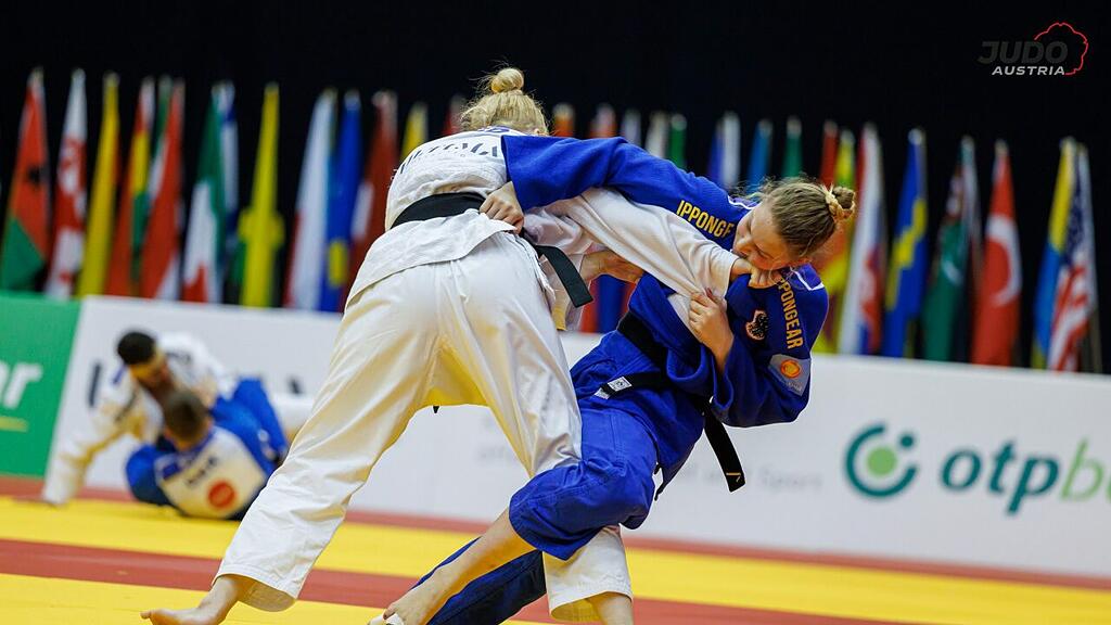 Elena Dengg