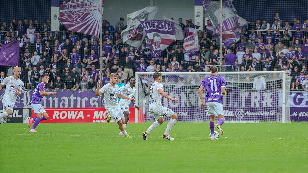 2. Liga: Austria Salzburg gegen Amstetten