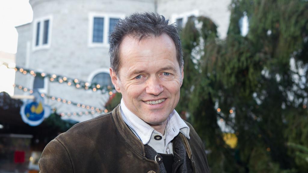 Neuer Baum steht
