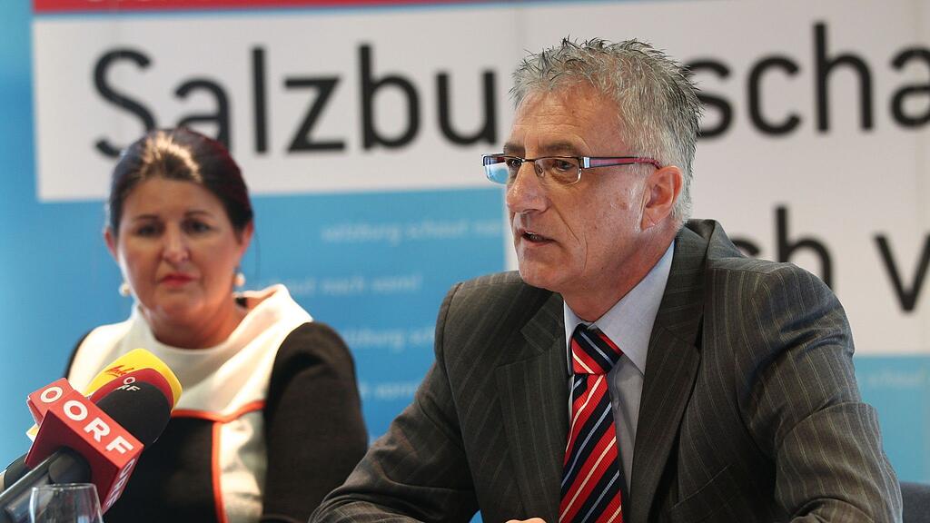 Im Bild: Gabi Burgstaller (li.) und Walter Steidl (re.).