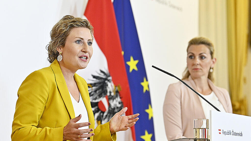Raab und Aschbacher wollen frauenpolitische Effekte der Krise abfedern