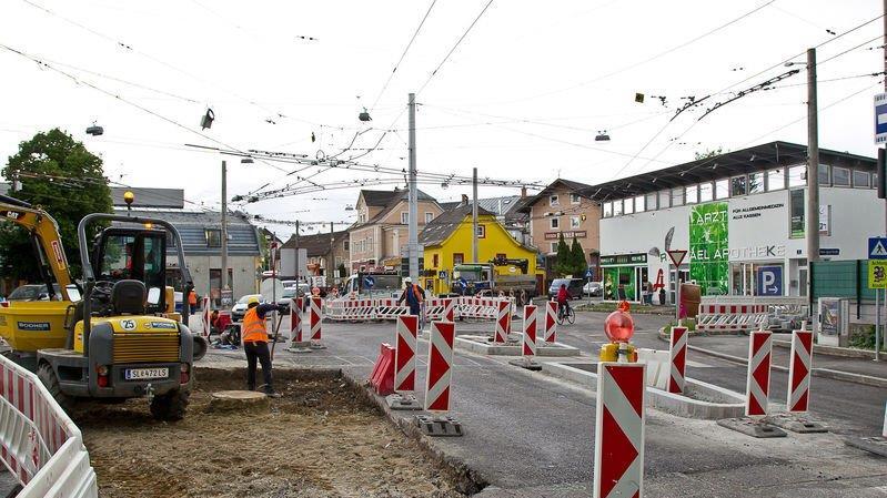 Kreisverkehr am Hans-Schmid-Platz