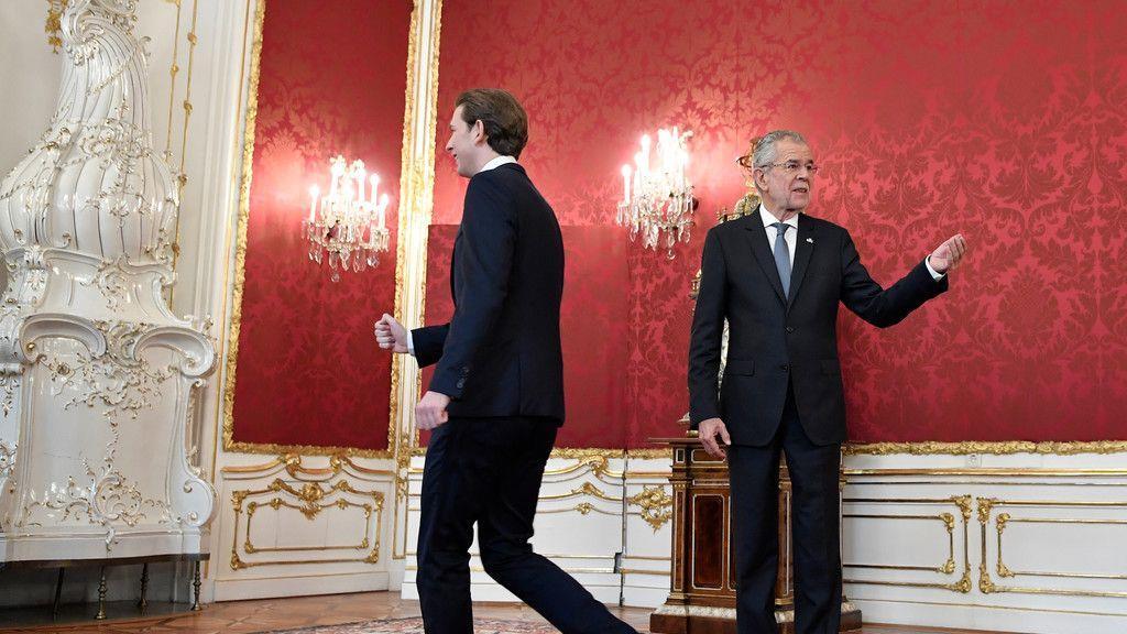 Van der Bellen beauftragt Kurz mit Regierungsbildung