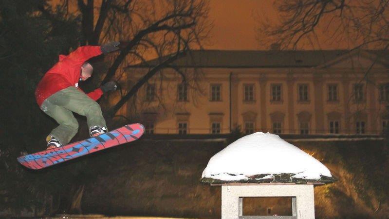 Snowboarder am Rosenhügel