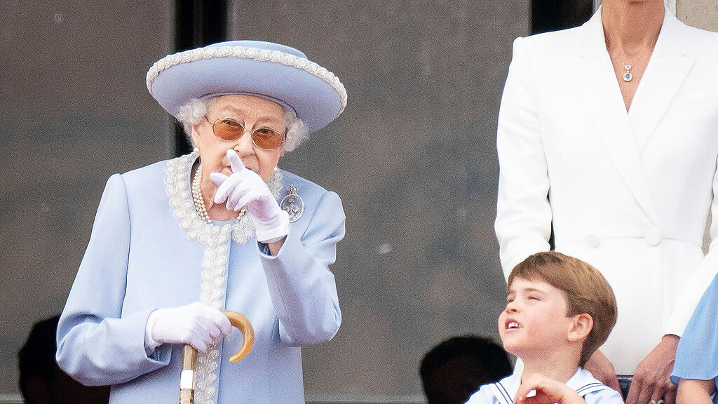 Queen feiert 70 Jahre Thronjubil\u00e4um