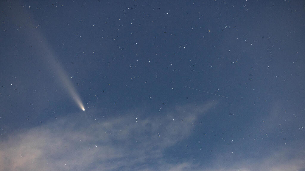 Super-Vollmond und Komet