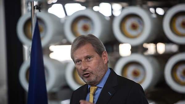 Hahn sieht Flüchtlingsdeal von der Visa-Liberalisierung getrennt