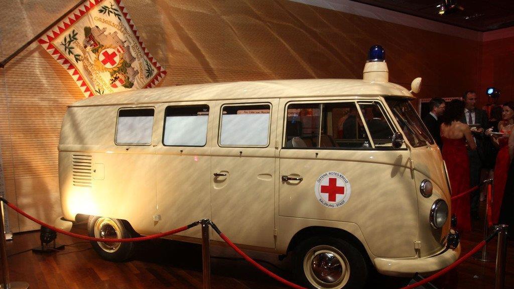 Rot-Kreuz-Ball2014 Teil III