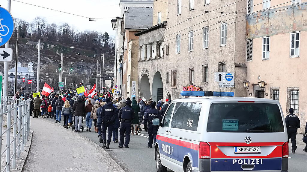 Corona-Demo in der Stadt Salzburg