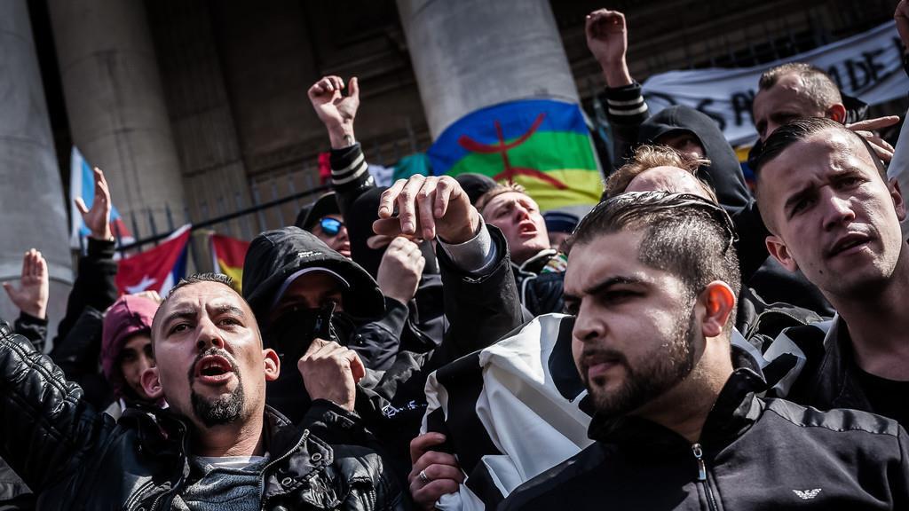 Hooligans randalieren in Brüssel