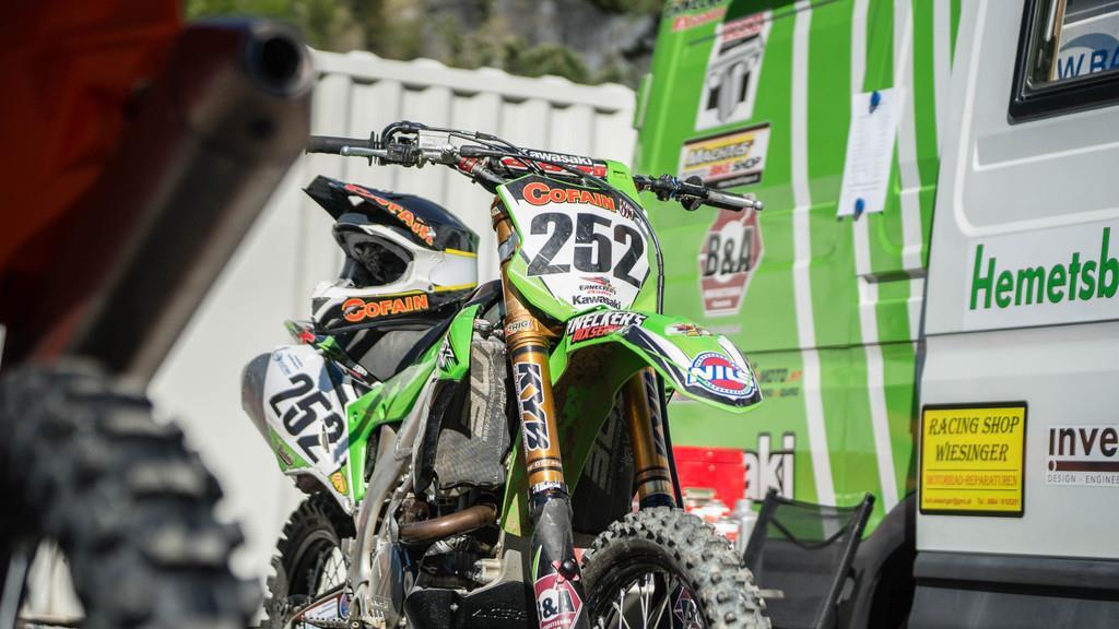 XBOWL MOTOCROSS RACE I