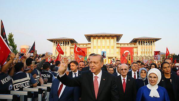 Menschenrechtsgruppen weht in der Türkei ein harter Wind entgegen