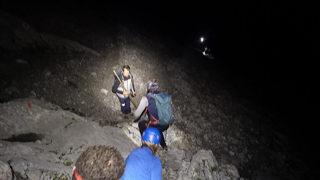 Paar versteigt sich im Tennengebirge