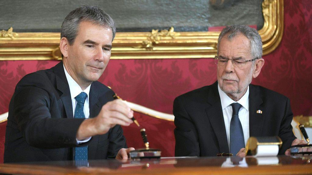 Regierung wird angelobt