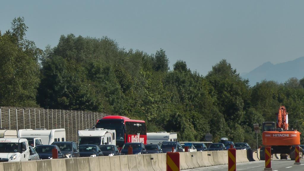 Verkehrskolonnen rund um die Stadt Salzburg