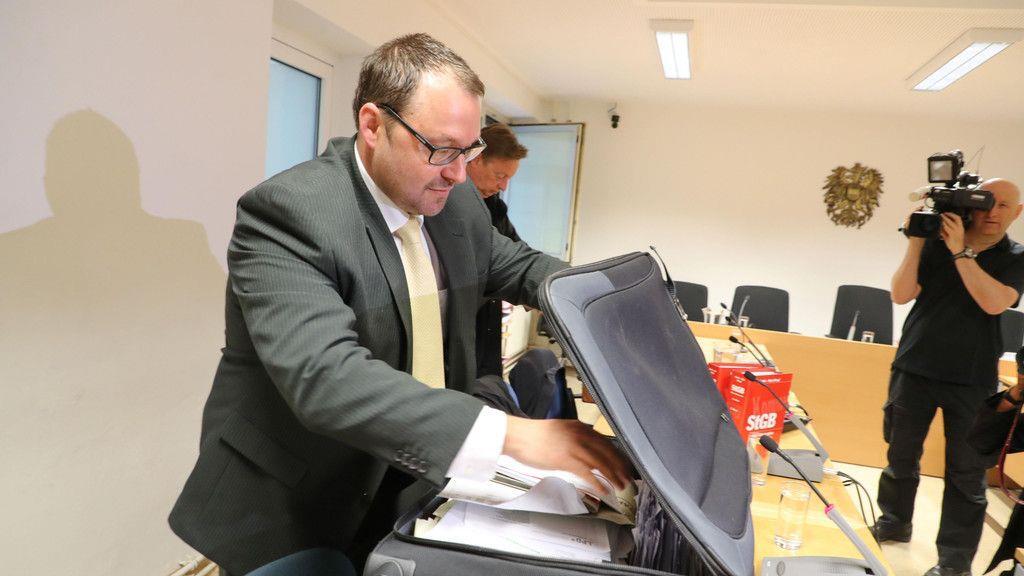 Mordprozess im Fall Roland K.: Bilder aus dem Gericht I