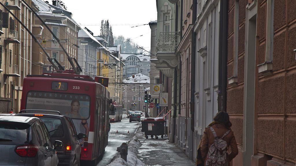 Siebenstädterstraße: Eiszapfen entfernt