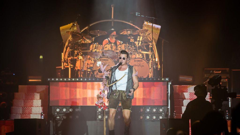 Andreas Gabalier in der Salzburgarena, I