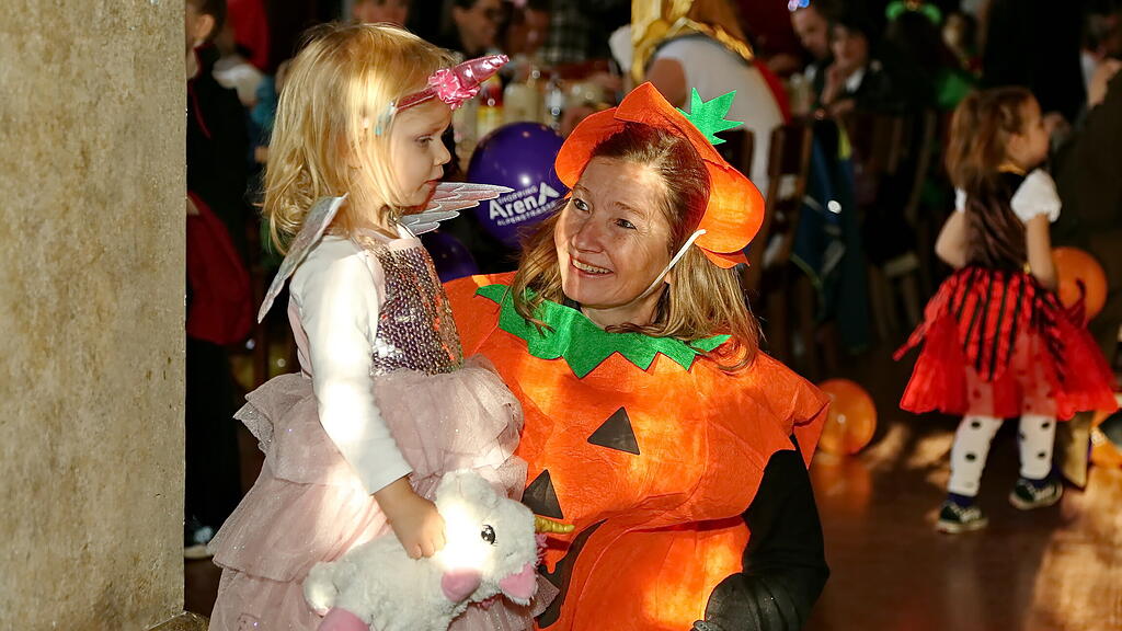 Salzburger Kinderfasching im M\u00fcllner Br\u00e4u