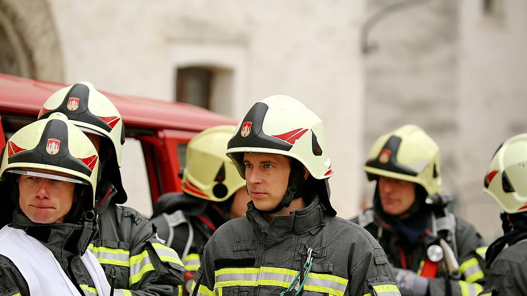 Feuerwehr-\u00dcbung auf der Festung, I