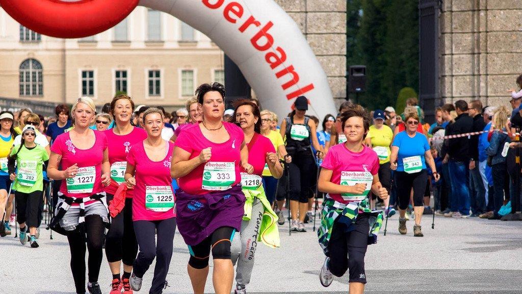 "Frau läuft!" im Schlosspark Klessheim