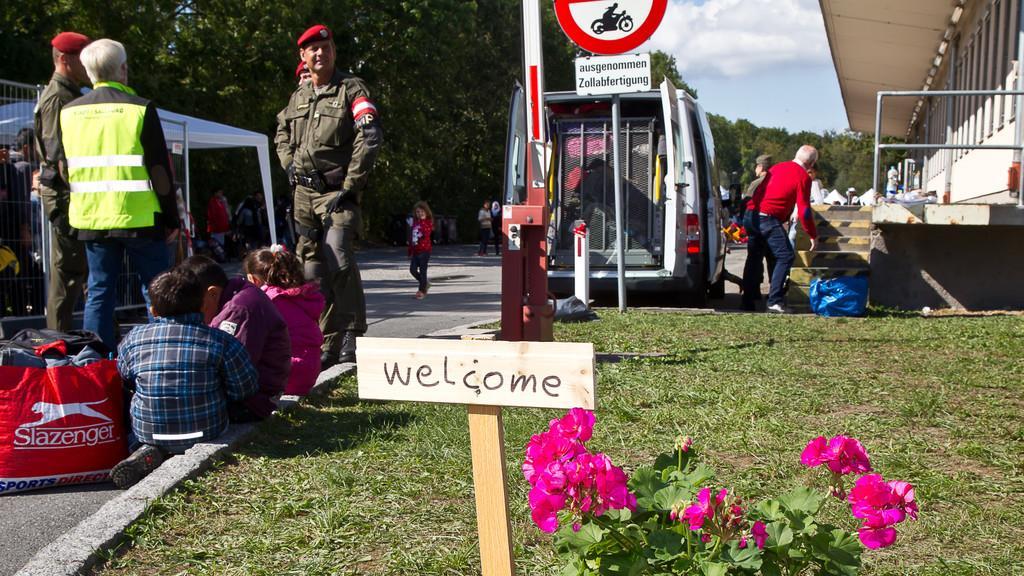 Flüchtlinge und Verkehrslage am Dienstag an der Grenze