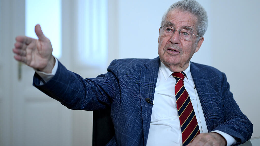INTERVIEW: HEINZ FISCHER