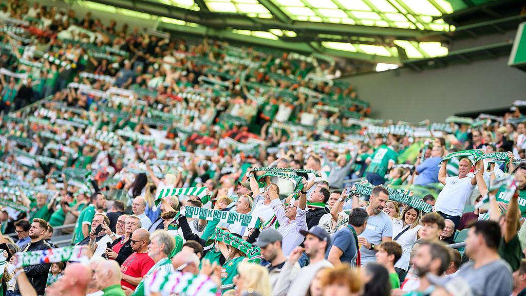 Rapid Wien Fans.jpg
