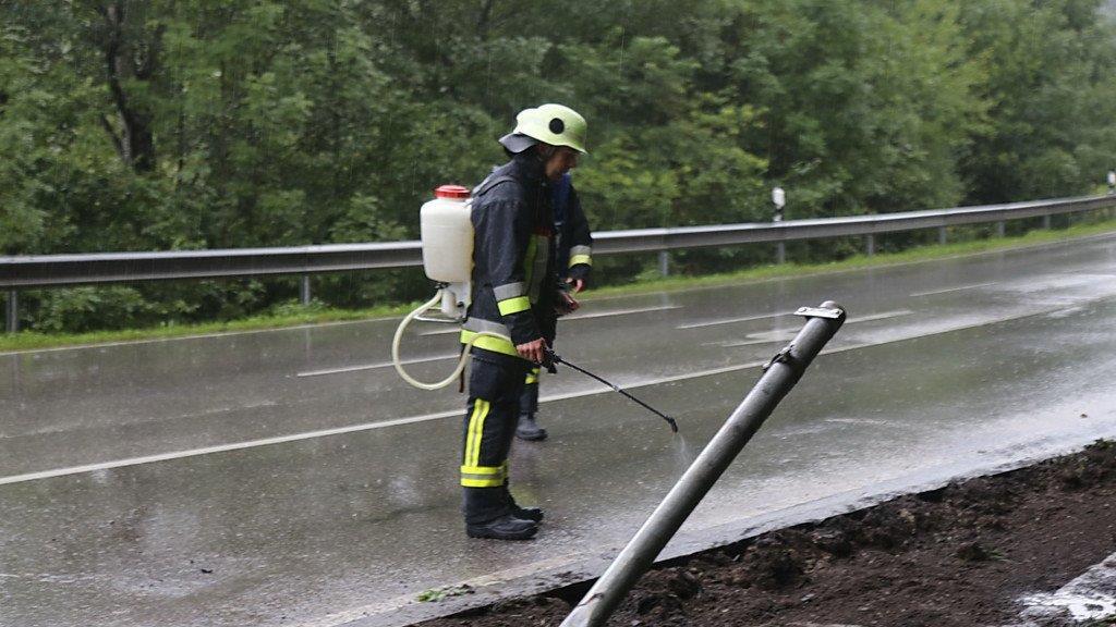 Öleinsatz auf der B20