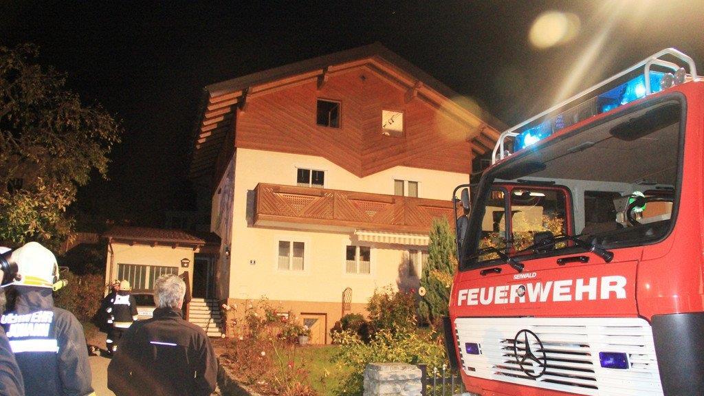 Fernseher in Flammen