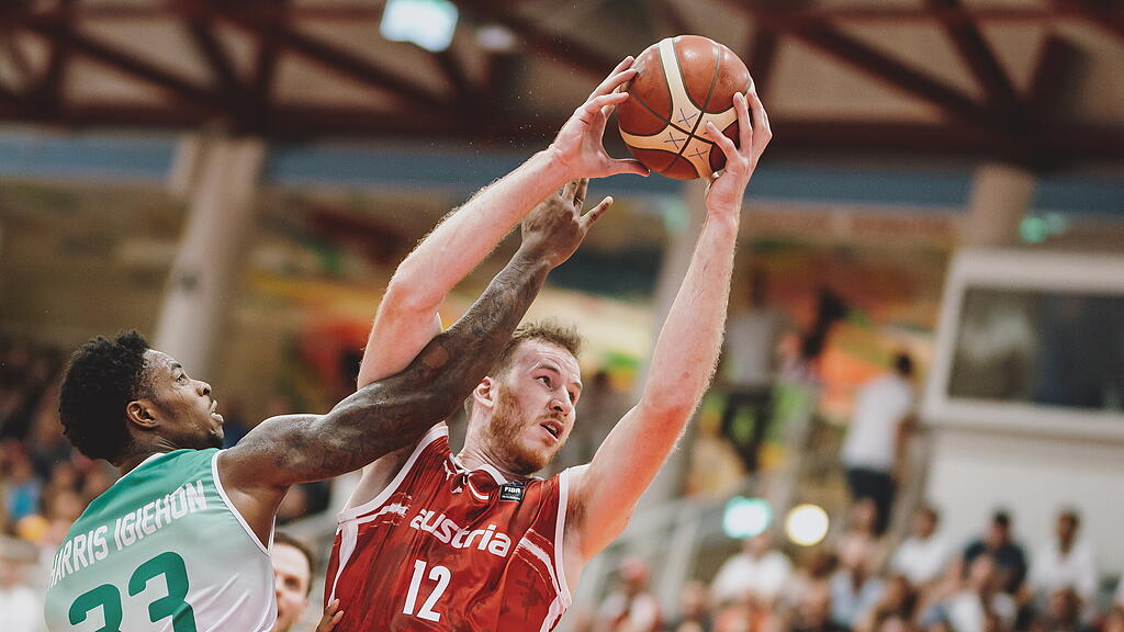Basketball: AUT:IRL2