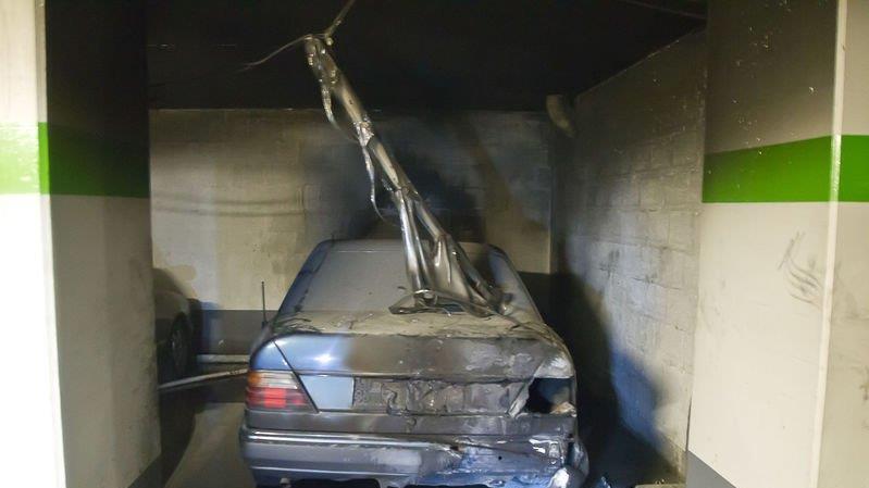 Pkw-Brand in Tiefgarage