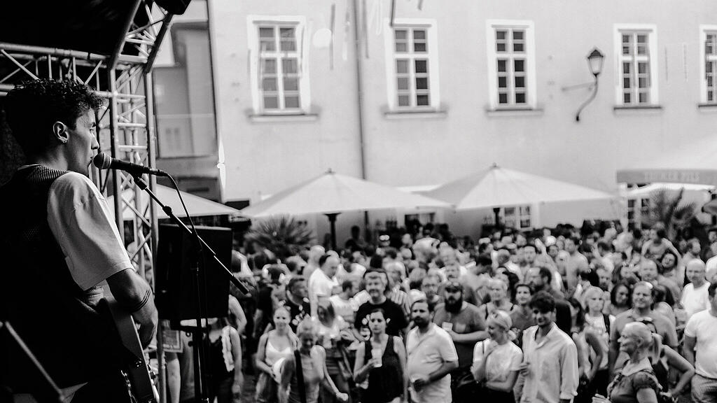 Linzergassenfest, Freitag