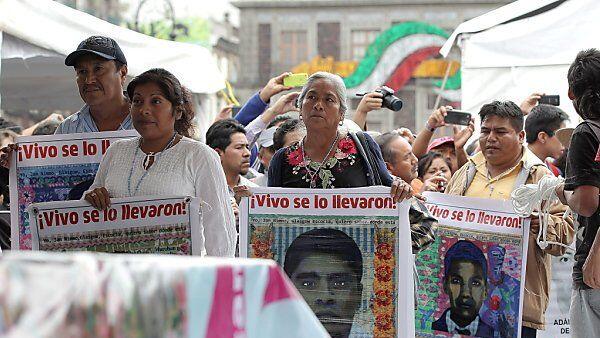Protest von Angehörigen in Mexiko-City