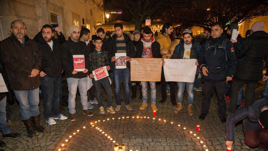 Mahnwache für Aleppo in Salzburg II