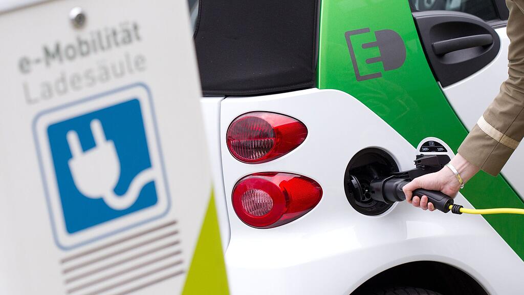 Ausbau der Ladestationen für E-Autos.