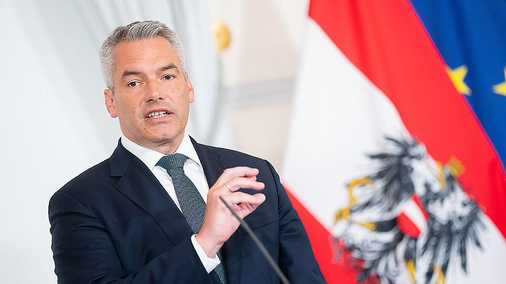 Nehammer will Schlepperrouten bekämpfen