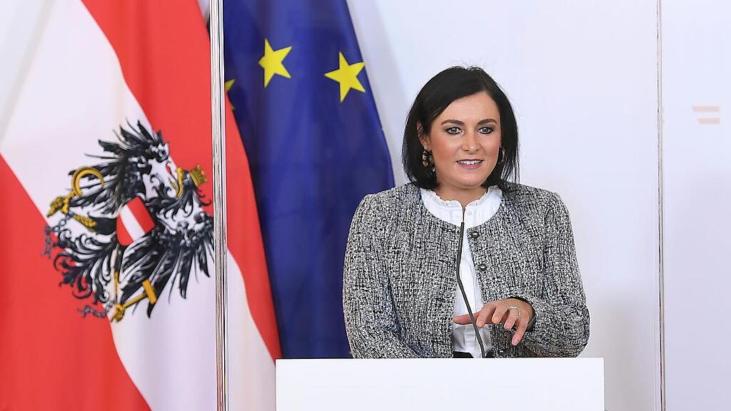 Köstinger will den Sommertourismus nicht ganz abschreiben