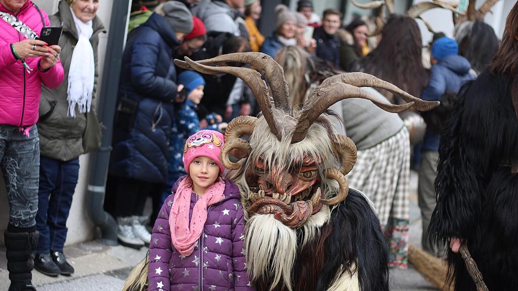 Gro\u00dfer Pongauer Perchtenlauf - Bischofshofen