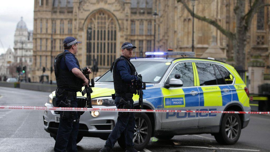 Schüsse in London: Polizei im Einsatz