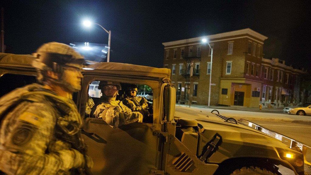 Hunderte trotzten nächtlicher Ausgangssperre in Baltimore