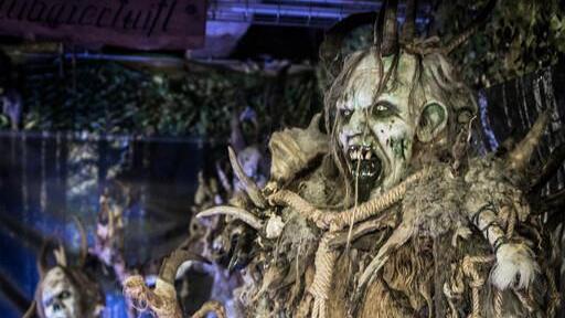 Maskenausstellung in der Alten Saline