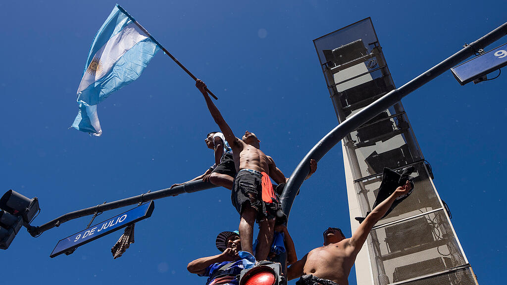 Argentinien ist Fu\u00dfball-Weltmeister: Party in Buenos Aires