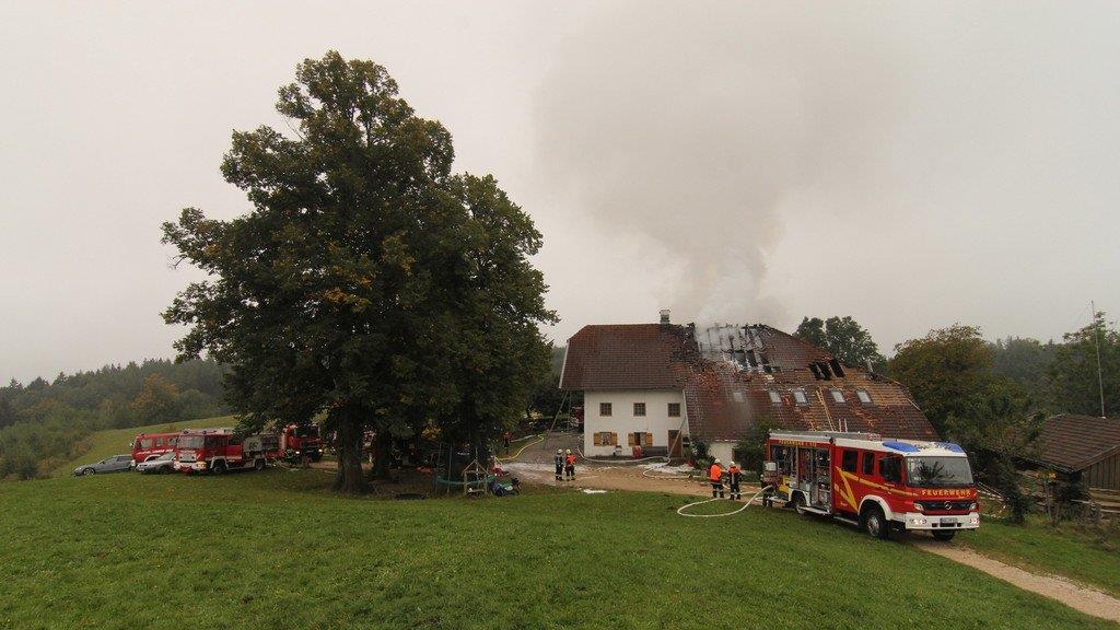 Bilder der Löscharbeiten