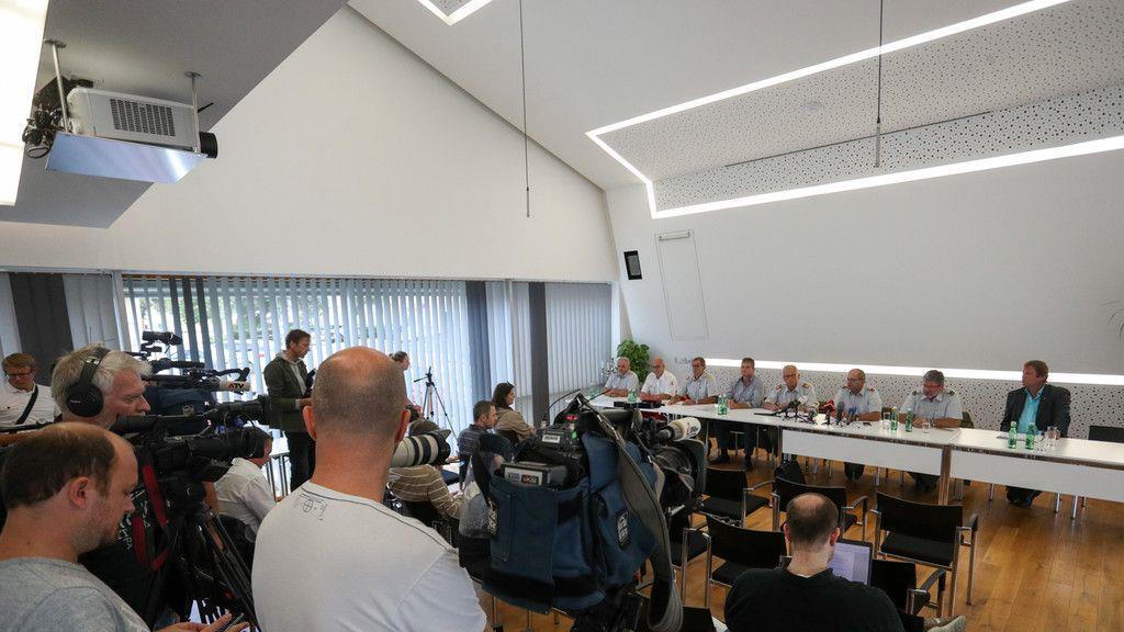Pressekonferenz nach Sturmunglück