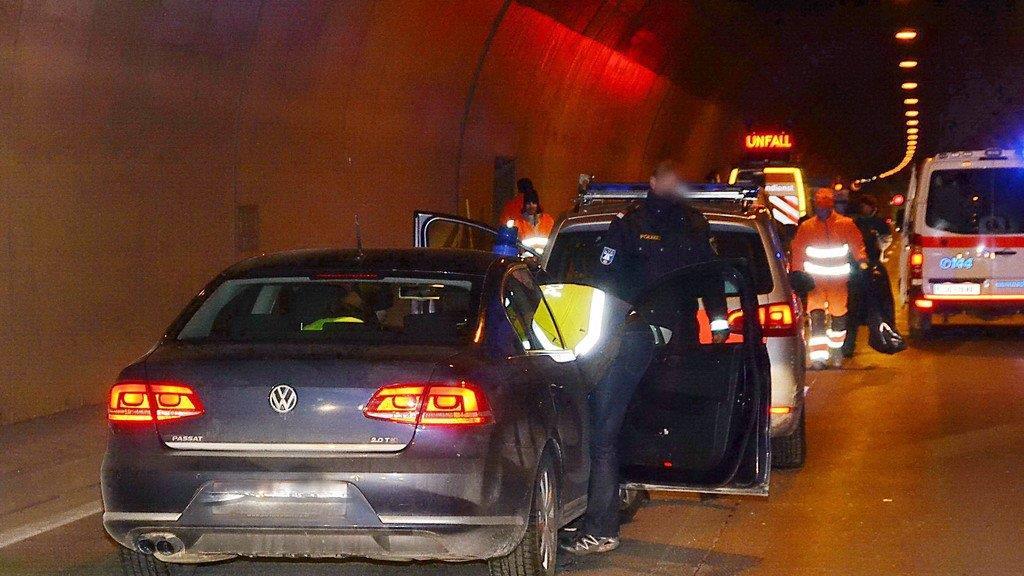 Massenkarambolage im Hieflertunnel