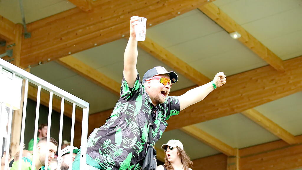 Football: Ducks gegen Dragons 2025