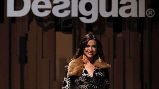Irina Shayk auf dem Laufsteg