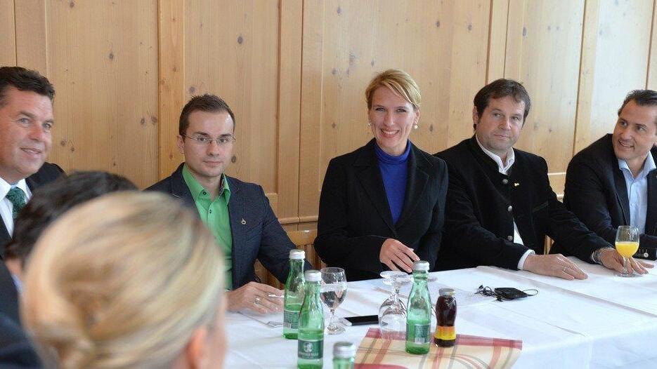 Team Stronach tagt in Salzburg