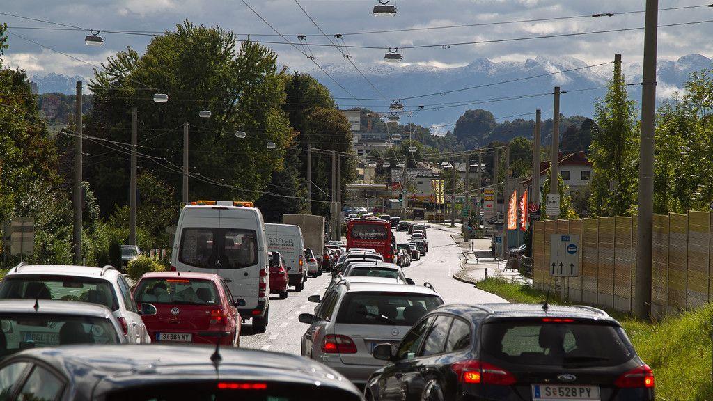 Verkehrschaos am "Tag der deutschen Einheit" in Salzburg
